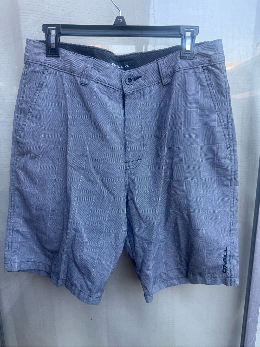 O'Neill Men's Light Gray Plaid Flat Front Shorts
